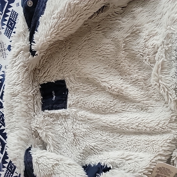 Gap Kids Little Girls Trucker Denim Jacket - Picture 7 of 11